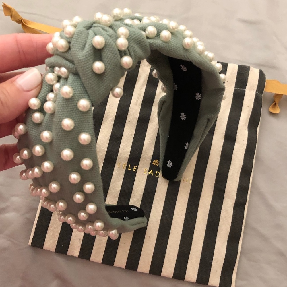 Lele Sadoughi Dove Grey Pearl Woven Headband